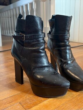 Saint Laurent Paris Black Leather
Heeled Boots